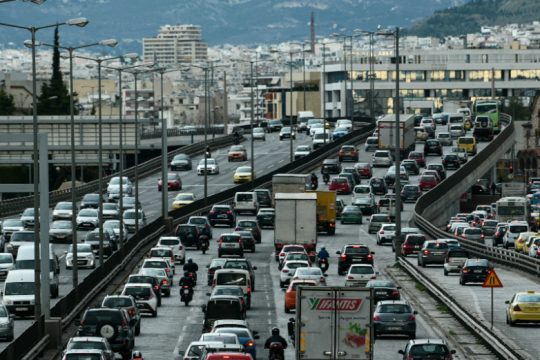 Παράταση για τα τέλη κυκλοφορίας «έδειξε» ο Θεοχάρης