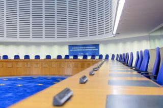 Κάτω από τη βάση η Ελλάδα στην προστασία των προσφύγων