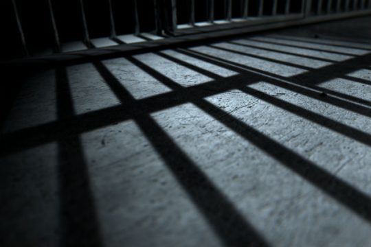 Ηράκλειο: Καταγγελία για βιασμό κρατουμένου σε κρατητήρια