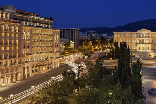 Γιορτινός Δεκέμβριος στα ξενοδοχεία Μεγάλη Βρεταννία & King George