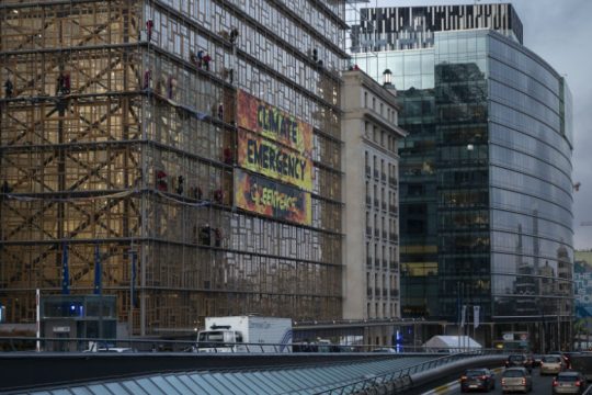 Κλιματική αλλαγή και προϋπολογισμός δυσκολεύουν τους «27»