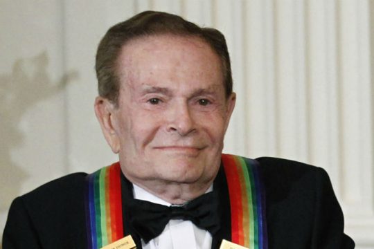 Πέθανε ο Τζέρι Χέρμαν, συνθέτης του μιούζικαλ «Το Κλουβί με τις Τρελές»