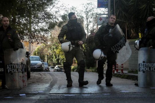 Εκκένωση της κατάληψης «Έπαυλης Κουβέλου» στο Μαρούσι