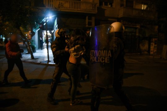 Και καταστολή και ψέματα