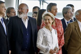 Από «ενισχυμένη εποπτεία» σε «εμπεριστατωμένη επισκόπηση»