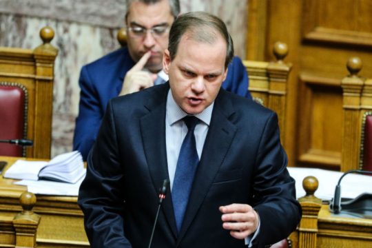 Επίθεση στους συνδικαλιστές από τον υπουργό Μεταφορών