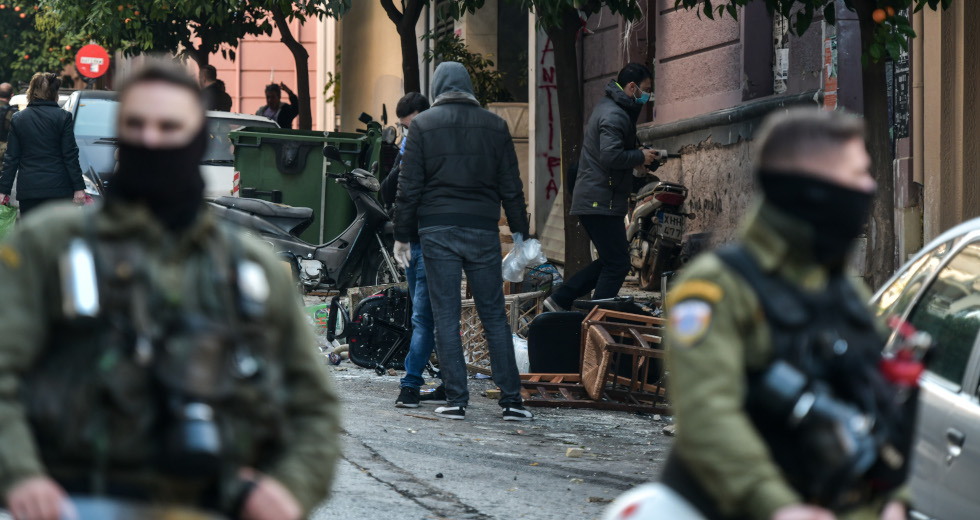 Σύγκρουση ΣΥΡΙΖΑ- Χρυσοχοΐδη για την επιχείρηση στο Κουκάκι