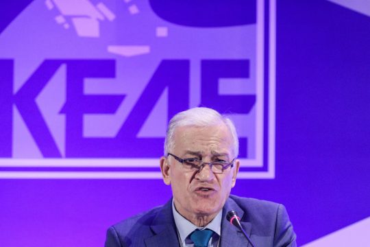 «Είστε υπουργός, όχι αυτοκράτορας»