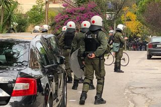 Οι πραίτορες του υπουργού μετέτρεψαν το Μαρούσι σε θάλαμο αερίων