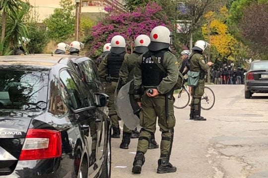 Οι πραίτορες του υπουργού μετέτρεψαν το Μαρούσι σε θάλαμο αερίων