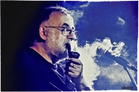 Χόρεψε πάνω στο φτερό του καρχαρία