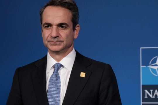 Πρωθυπουργός ή τρίτος παρατηρητής;