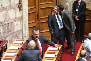 Και ο «Φίρερ» έμεινε μόνος