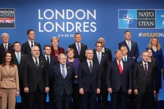Εθνική γραμμή απέναντι στις προκλήσεις