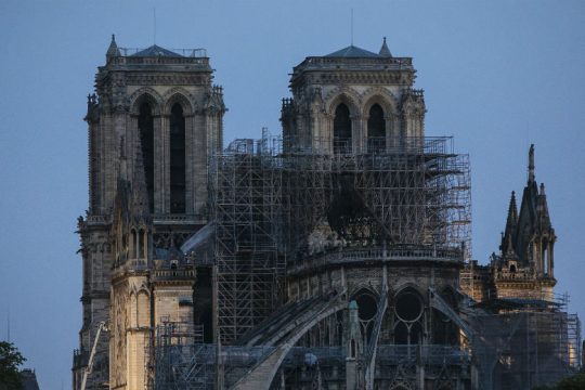 Χωρίς χριστουγεννιάτικη λειτουργία η Νοτρ Νταμ για πρώτη φορά σε 200 χρόνια