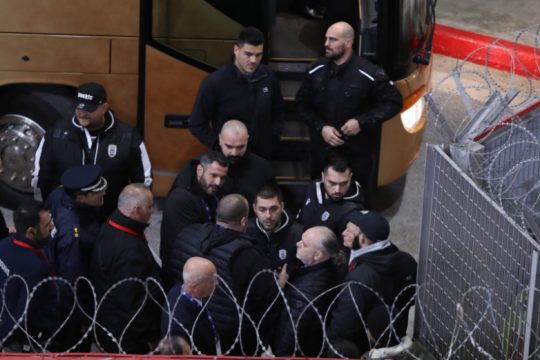 Ένταση πριν τη σέντρα στον «Γ. Καραϊσκάκης»