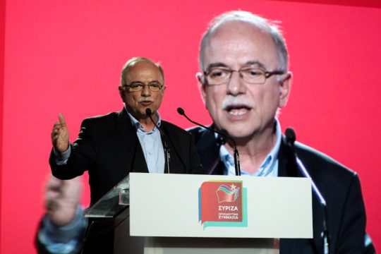 Παπαδημούλης κατά Χρυσοχοΐδη: Γεννιτσαρισμός και κατάντια