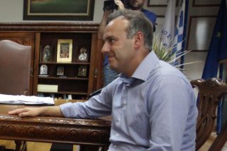 Αναβλήθηκε η συνεδρίαση του δημοτικού συμβουλίου Γλυφάδας