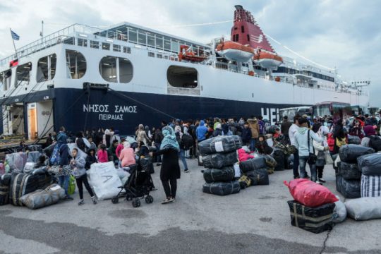 Στα ίδια επίπεδα με τον Οκτώβριο η είσοδος προσφύγων και μεταναστών το Νοέμβριο