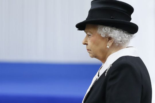 Βρετανία: νέα κοινοβουλευτική περίοδος με λόγο από την Ελισάβετ