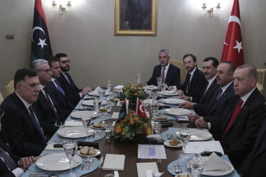 H Λιβύη βάζει τον λύκο στο μαντρί