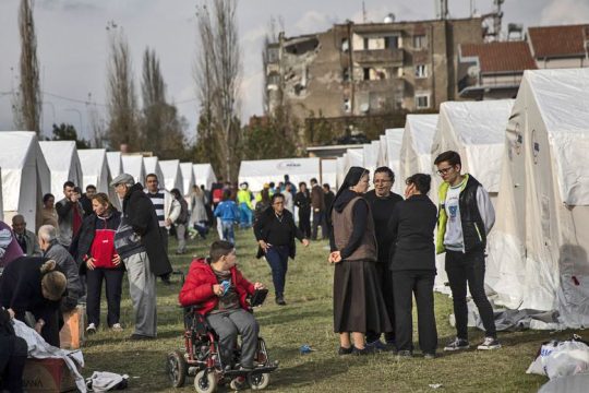 Τρόφιμα και ρούχα από τον Δήμο Χανίων για τους πληγέντες της Αλβανίας
