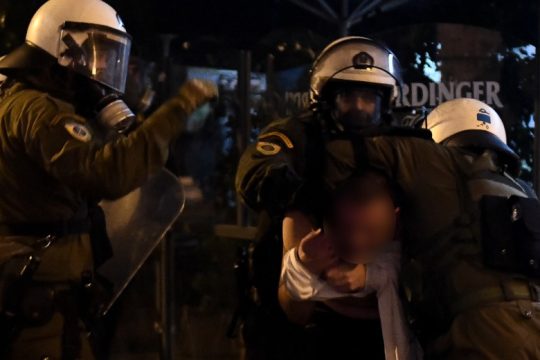 Απάντηση ΣΥΡΙΖΑ σε Χρυσοχοΐδη: Θράσος στα όρια της αθλιότητας