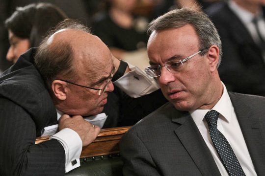 Αναζητείται «γέφυρα» μεταφοράς πλεονασμάτων