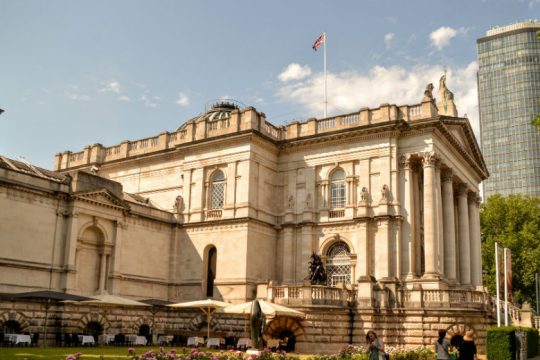 Χριστουγεννιάτικη Tate στο πνεύμα της κλιματικής αλλαγής