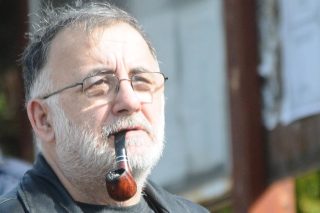 Τα δύο τραγούδια που ακούστηκαν στην κηδεία του Θάνου Μικρούτσικου