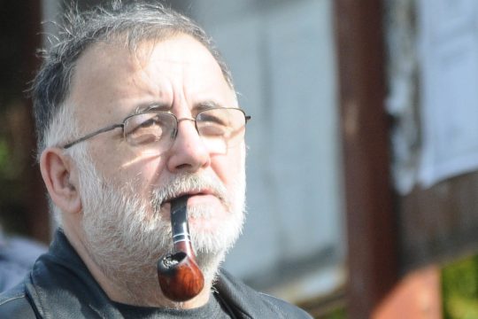 Τα δύο τραγούδια που ακούστηκαν στην κηδεία του Θάνου Μικρούτσικου