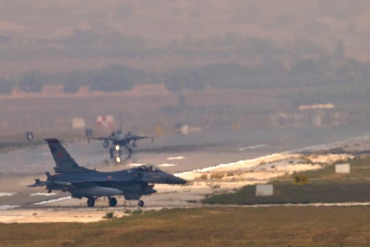 Οι Τουρκοκύπριοι μετά τα drones θα δέχονται και τουρκικά F-16;