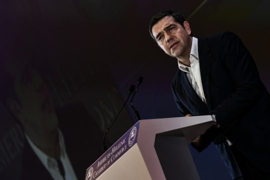 Επίθεση Τσίπρα σε Χρυσοχοΐδη και απάντηση του κυβερνητικού εκπροσώπου