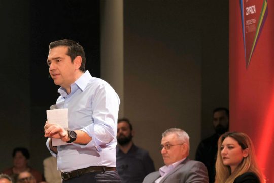 Ο Τσίπρας ζητά την αποπομπή Διαματάρη