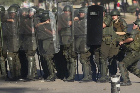 «Προληπτικές» φυλακίσεις αστυνομικών για βασανισμούς στη Χιλή