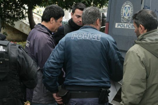 Με πάνοπλους άνδρες της ΕΚΑΜ η δίκη του Χριστόδουλου Ξηρού