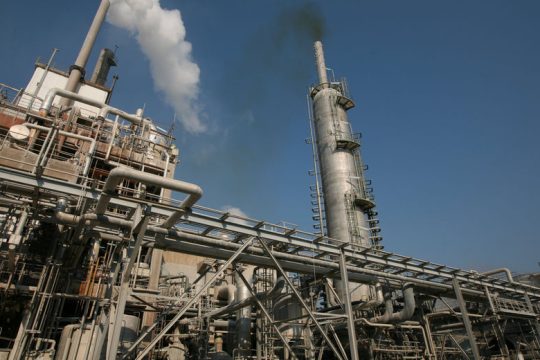 Ωμοί εκβιασμοί εις βάρος των εργαζομένων στα λιπάσματα Καβάλας
