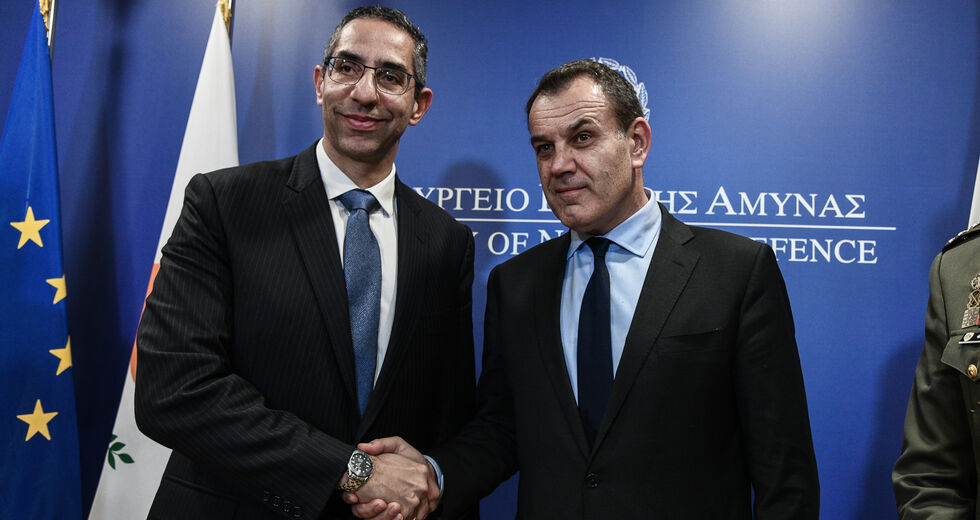 Συνάντηση υπό την σκιάν υπερπτήσης