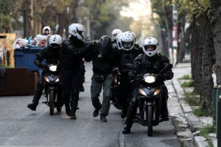 Ο εκφοβισμός δεν περνάει σε δικαστές και εισαγγελείς