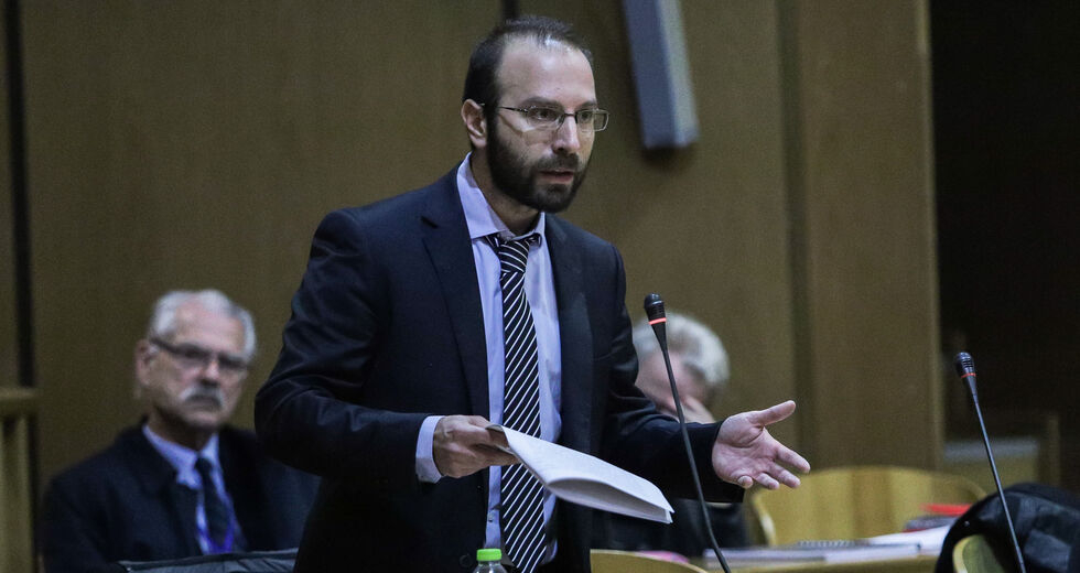 Γιατί προτιμούσε το σκοτάδι η Χρυσή Αυγή