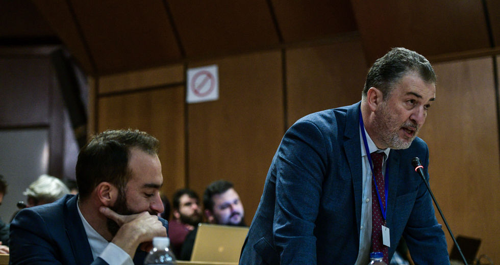 «Σκανδαλώδης υπέρ της Χρυσής Αυγής η δίωξη»