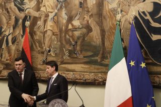 Η λιβυκή κρίση και η αδιάκοπη ιταλική κινητικότητα