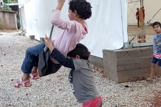 Η αλληλεγγύη νίκησε και τα περίστροφα…