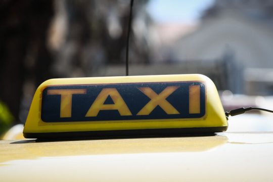 «Δεν κακοποίησα τον ταξιτζή»