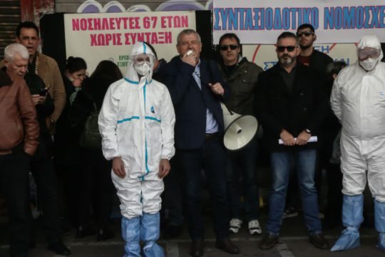 Σε «βαρέα και ανθυγιεινά τώρα» επιμένει η ΠΟΕΔΗΝ