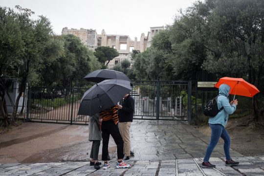 Χωρίς θέρμανση τα φυλάκια στην Ακρόπολη