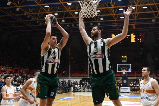 Υψωσε ανάστημα ο «Πάπα» 