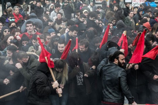 Εντάσεις στη διαδήλωση κατά του νομοσχεδίου Κεραμέως