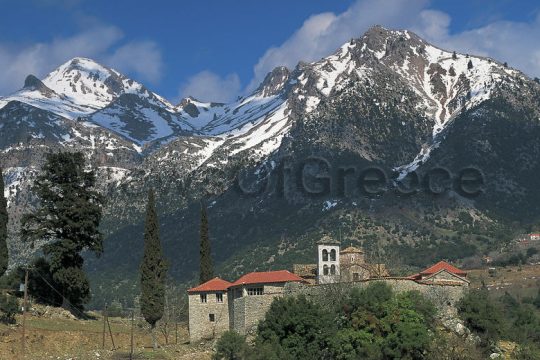 Αγνωστα ταξιδιωτικά μονοπάτια στον ορεινό Μοριά