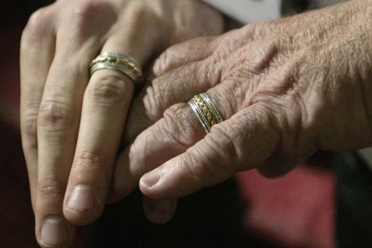 Γερμανία: 3,2 εκ. συνταξιούχοι απειλούνται από τη φτώχεια